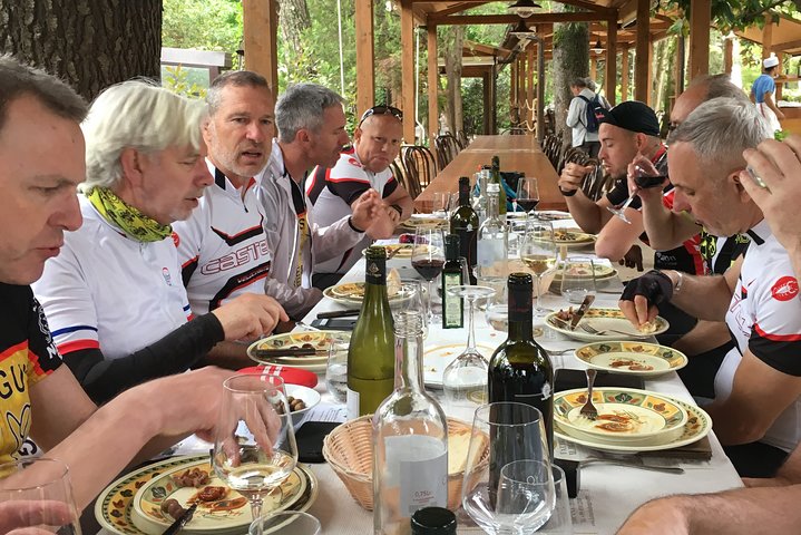 Montecatini Terme cycle and wine tasting visit