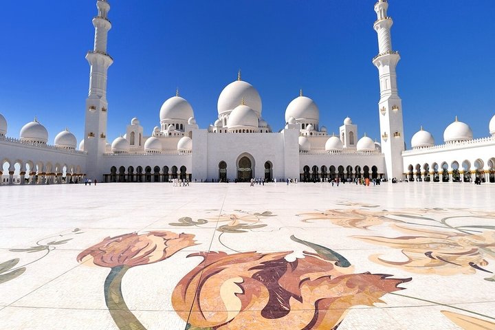 Private Transfer from Alain to Abu Dhabi Airport (AUH)