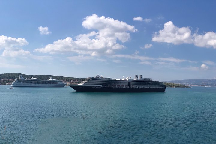Airport and Seaport Transfers