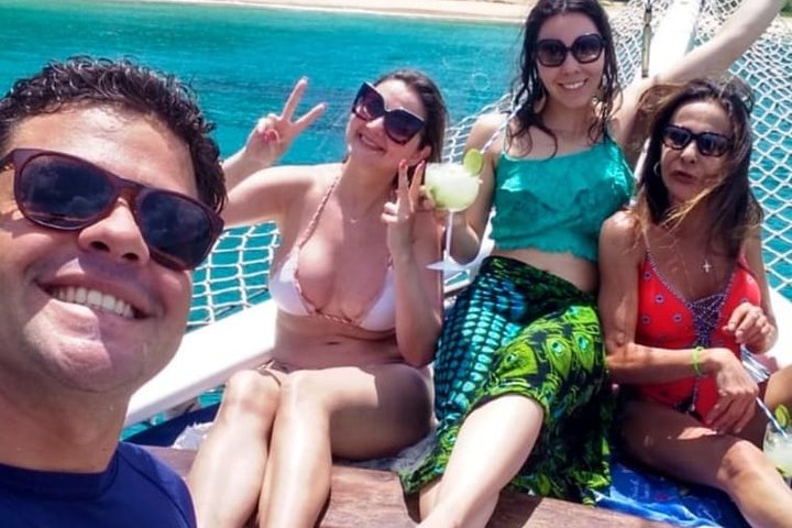 Baia do Sancho Boat Tour
