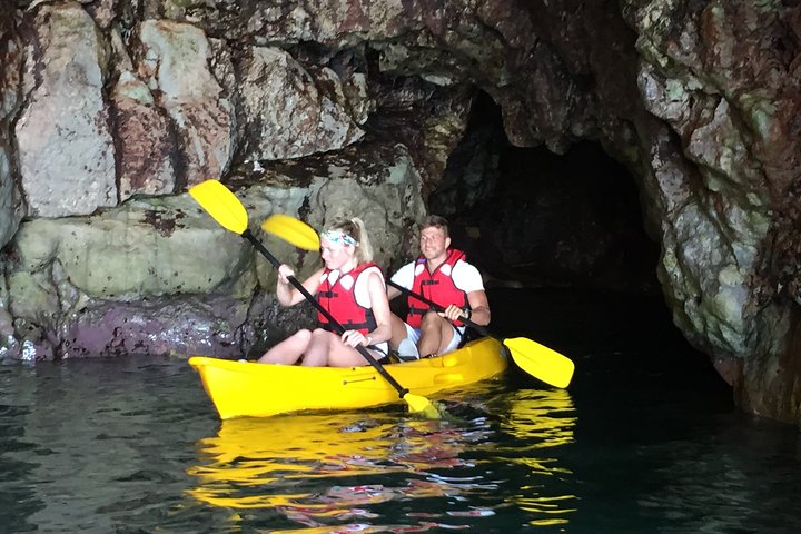 Kayak and snorkel excursion to Cova Tallada