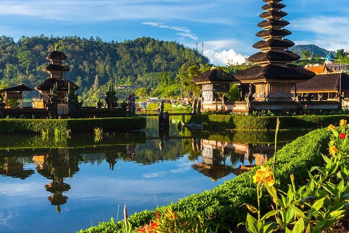 Private Transfer from Hasanuddin to Ujung Pandang Airport (UPG)