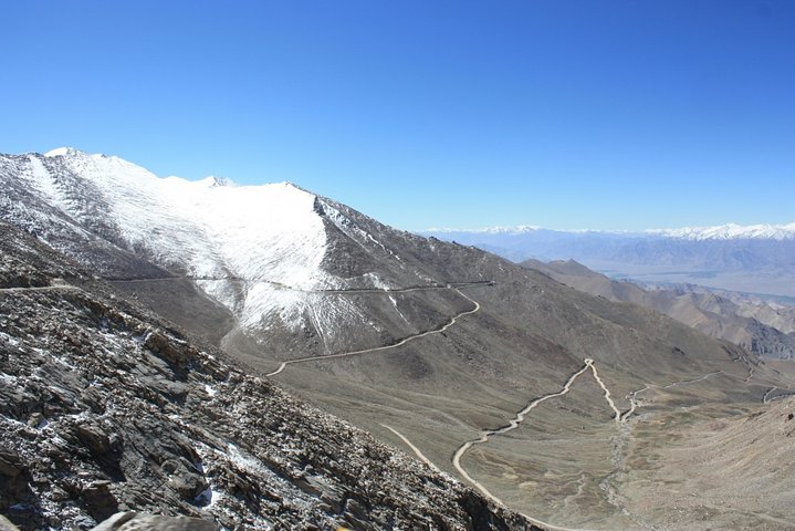 Pangong Delights: A Memorable Day Excursion from Leh