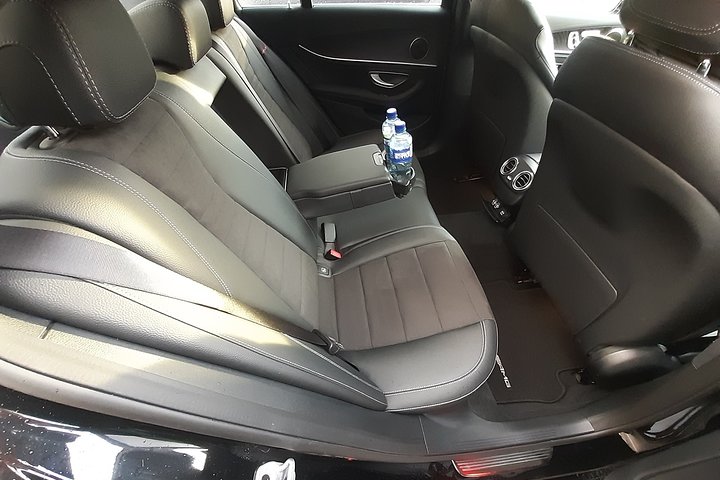 Ballygary Estate Tralee to Shannon Airport Premium Car Service