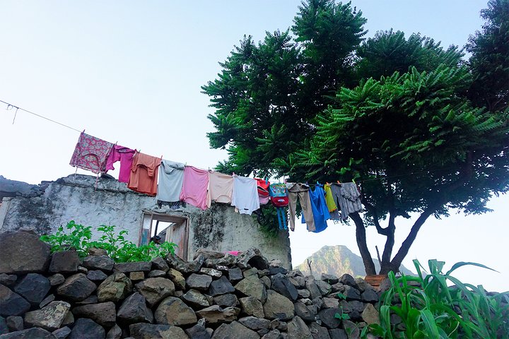 From Praia: Serra Malagueta to Principal Valley Hike & Lunch with a Local Family