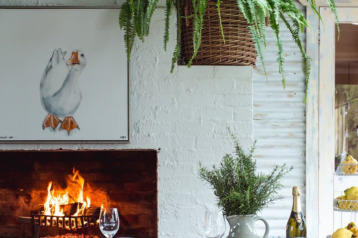 Mornington Peninsula Small Group Lunch and Wine Tasting Quealy