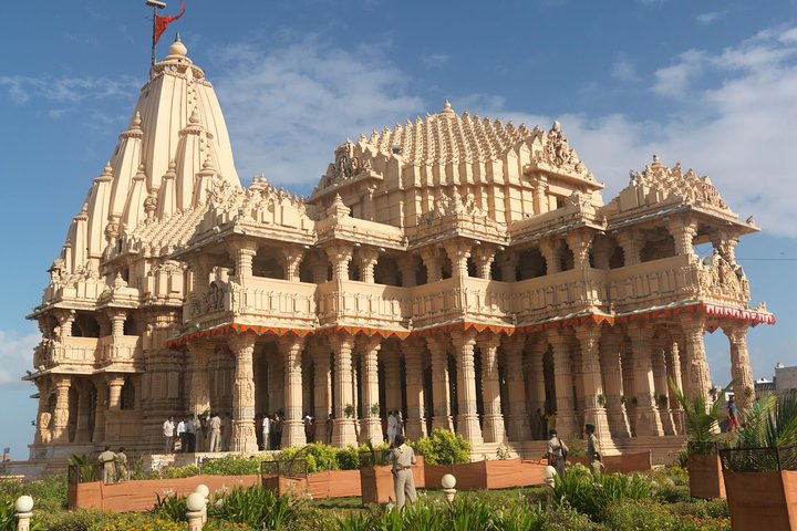 Historical and Spiritual Sojourn: Rajkot to Somnath Tour