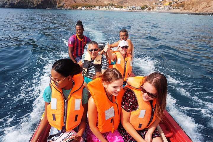 Ribeira da Barca: Boat Trip to the Cave, Snorkeling and BBQ on the beach