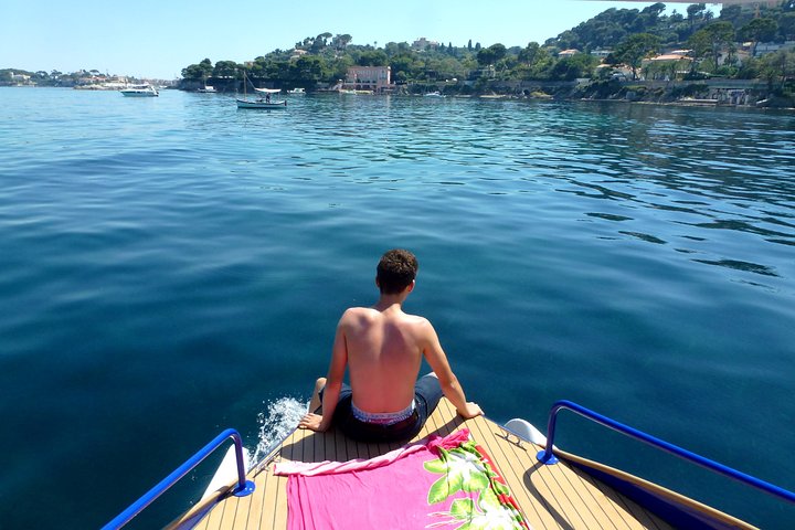 Romantic Private Tour for 2 on your own Solar Powered Boat