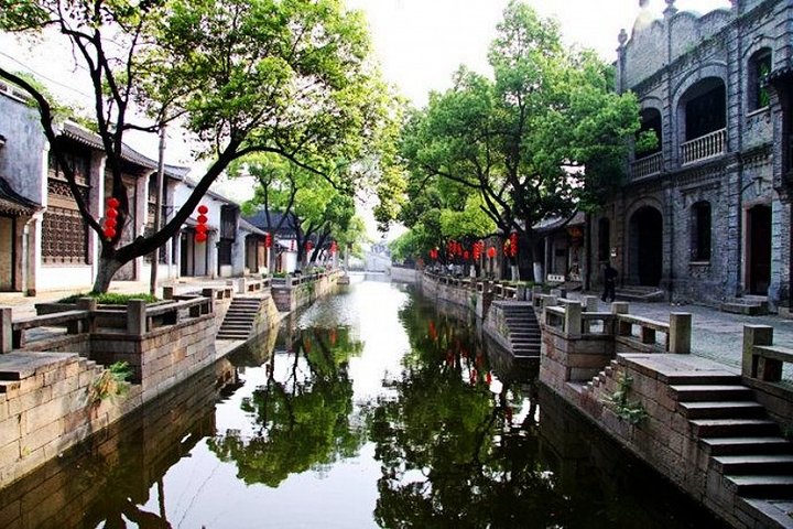 4-Hour Wuxi Private Tour: Huishan Old Town, Jichang Garden and Nanchan Temple