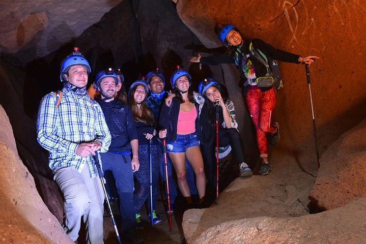 7 Qorihuillca Canyons - Cracks