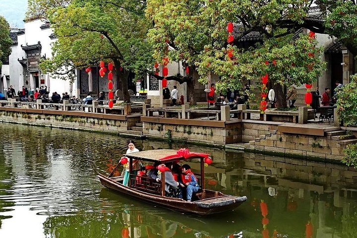 4-Hour Wuxi Private Tour: Huishan Old Town, Jichang Garden and Nanchan Temple