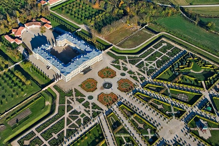 Riga to Vilnius - Sightseeing transfer