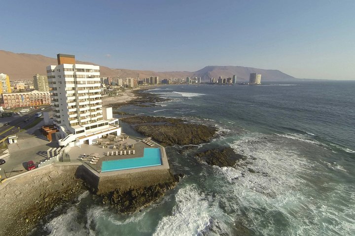 Shuttle shared departure service from Iquique city