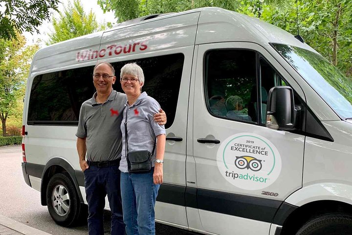 Kelowna or West Kelowna Afternoon Sightseeing Wine Tour