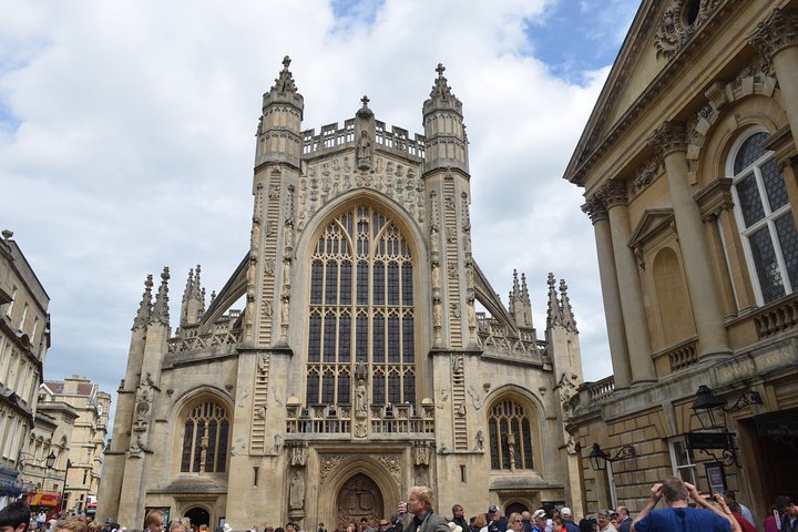Roman Baths and Bath City Walking Tour