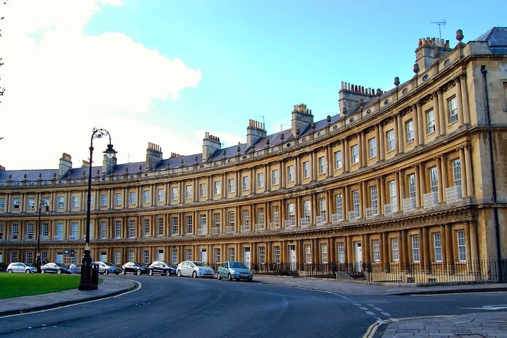Roman Baths and Bath City Walking Tour