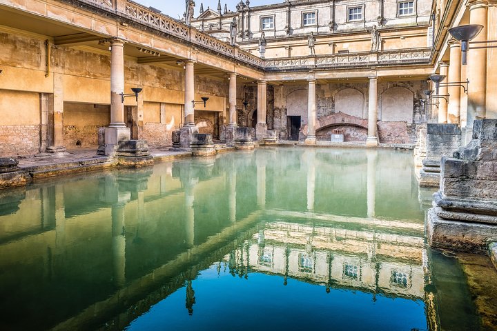 Roman Baths and Bath City Walking Tour