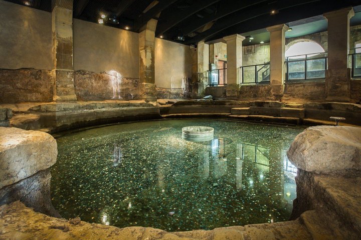 Roman Baths and Bath City Walking Tour