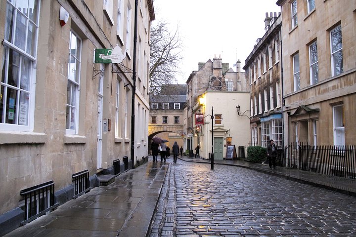 Roman Baths and Bath City Walking Tour