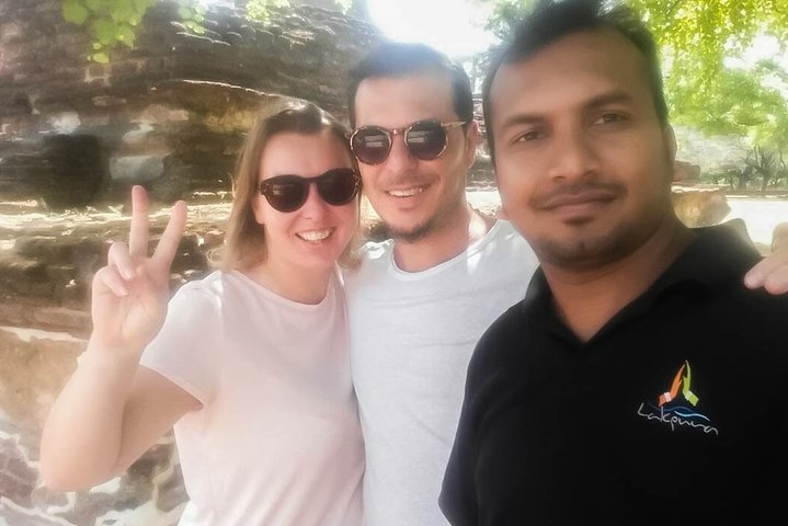 Delhousie City to Colombo (CMB) Airport Private Transfer