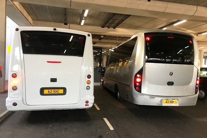 Private transfers between London Stansted - London Luton Airports