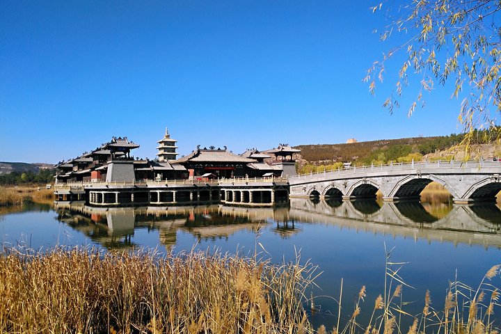 Private Tour to Yungang Grottoes, Hanging Temple and Wooden Pagoda from Datong