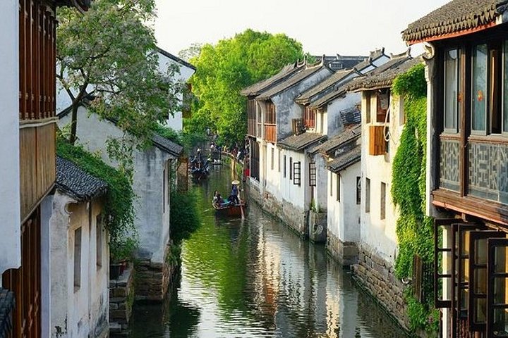 4-Hour Zhouzhuang Water Town Private Tour from Suzhou with Boat Ride