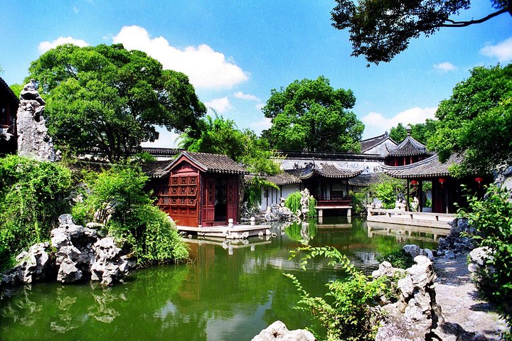 Zhouzhuang and Tongli Self-Guided Tour from Suzhou with Drop-off Options