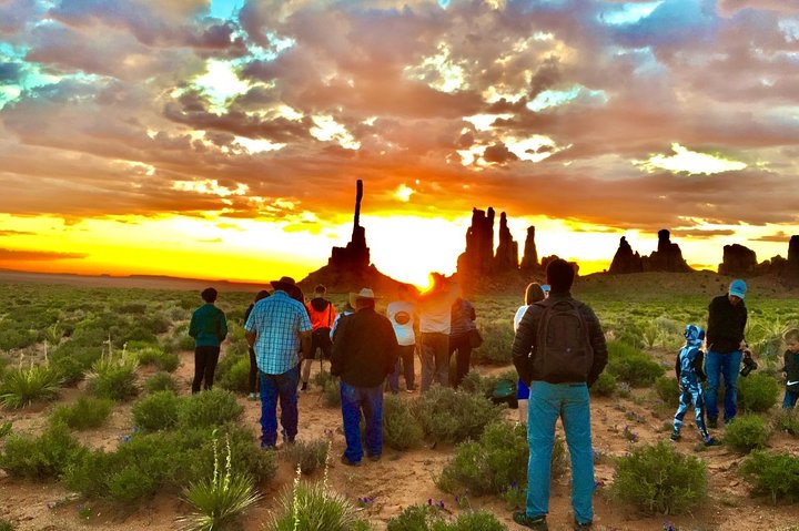 Sunrise Tour of Monument Valley