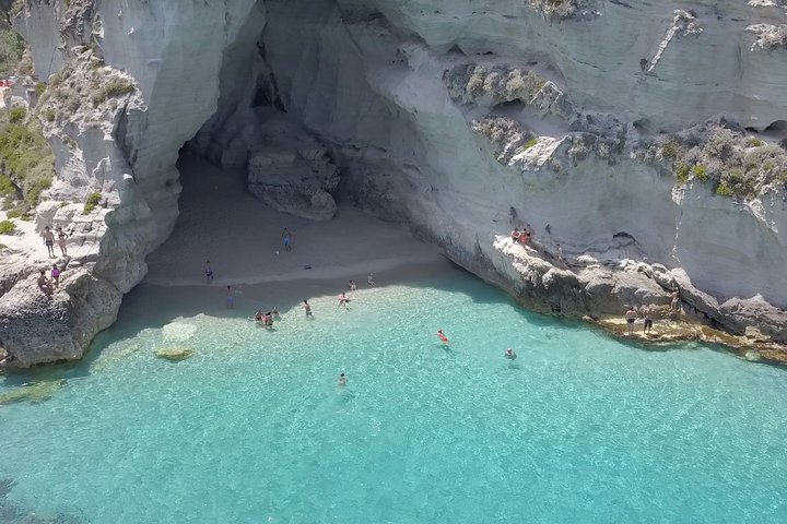Tropea to Capo Vaticano, the Best Boat Tour. Max 8-12 Passengers
