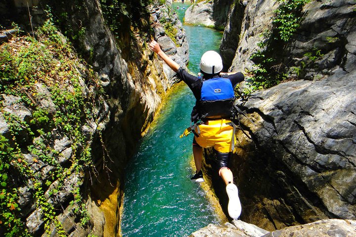 Matacanes : Canyoning + Hiking + Water Jumps + Rappel + Caves