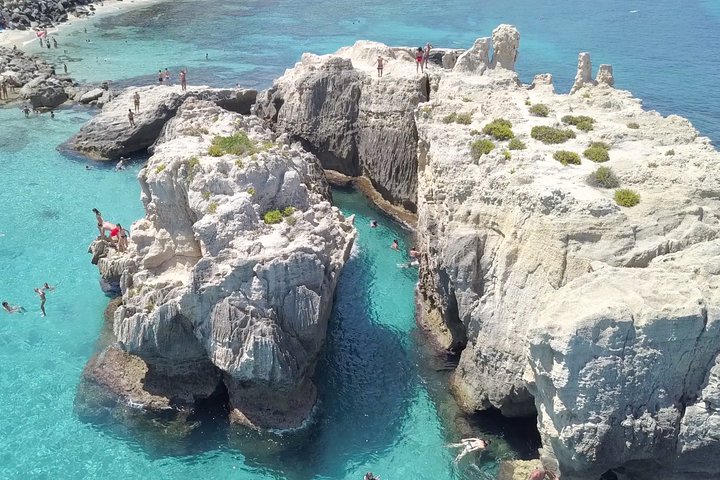 Tropea & Capo Vaticano Boat Tour with Snorkeling. Up to 12 Guests