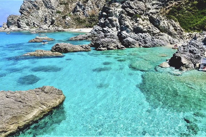 Tropea & Capo Vaticano Boat Tour with Snorkeling. Up to 12 Guests