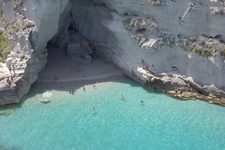 Tropea & Capo Vaticano Boat Tour with Snorkeling. Up to 12 Guests