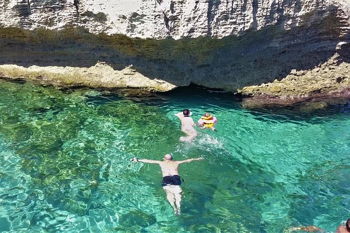 Tropea & Capo Vaticano Boat Tour with Snorkeling. Up to 12 Guests