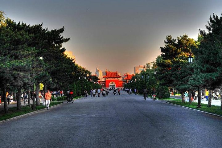 Private Shenyang Highlights Day Tour with Manchurian-Han Style Lunch