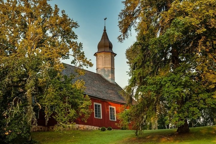 Tallinn to Riga - Sightseeing transfer