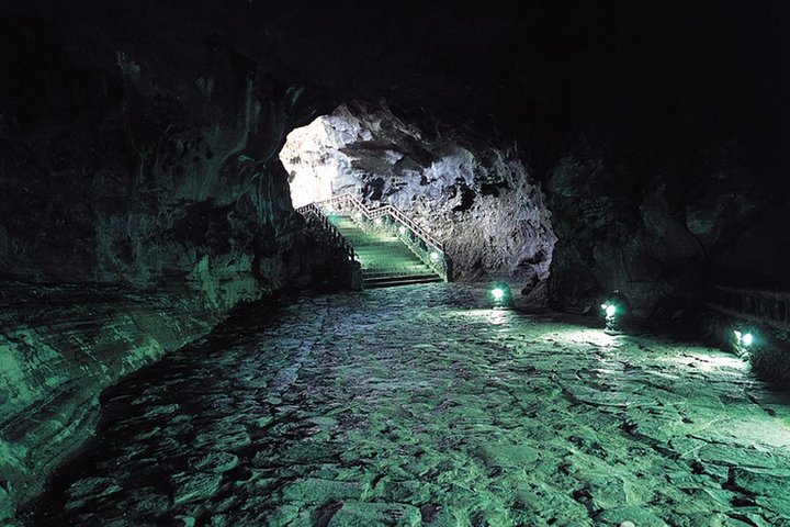 Full Day Customizable Jeju Private Tour with licensed tour guide