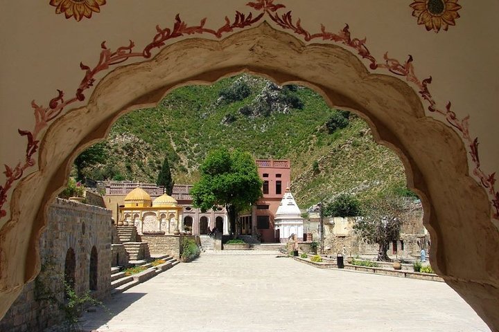 Islamabad Instagram Tour: Most Famous Spots (Private & All-Inclusive)