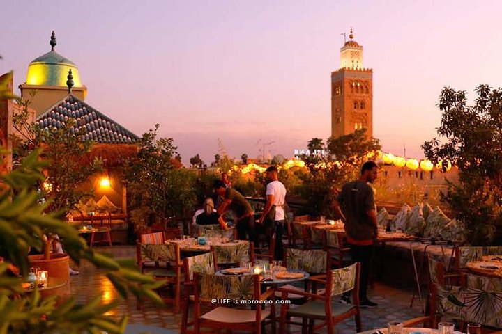 Marrakech Guided Day Trip from Agadir: Medina & Souks Tour