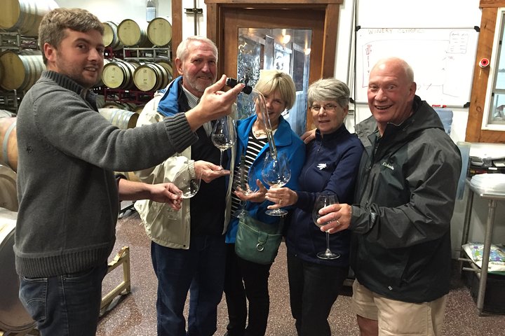 Private Wine Tour with Tastings from Eugene