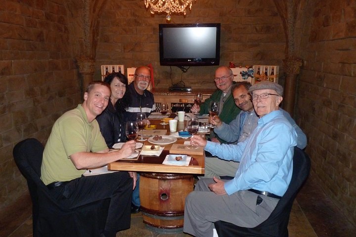 Private Wine Tour with Tastings from Eugene