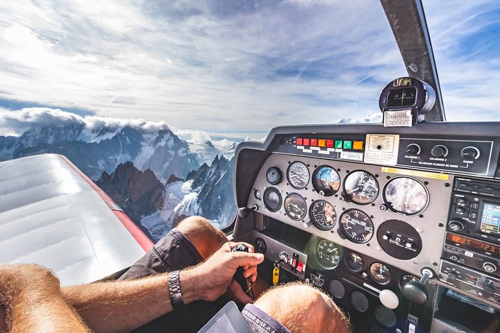 Private Sightseeing Flight above the Doubs