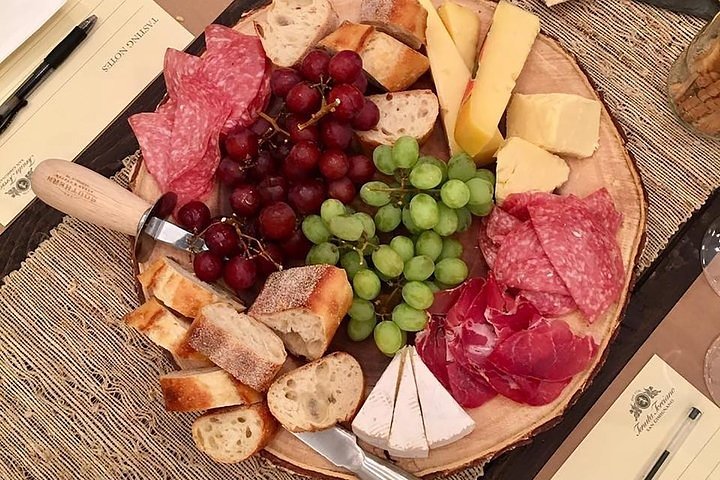 Wine & Gourmet Tasting - Drinks included