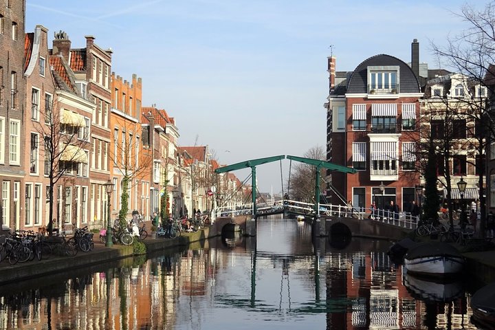 e-Scavenger hunt Leiden: Explore the city at your own pace