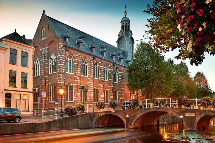 e-Scavenger hunt Leiden: Explore the city at your own pace