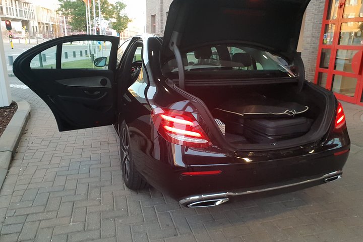 Brussels Airport Shuttle Transfer Brussels (1 to 8 PLACES)