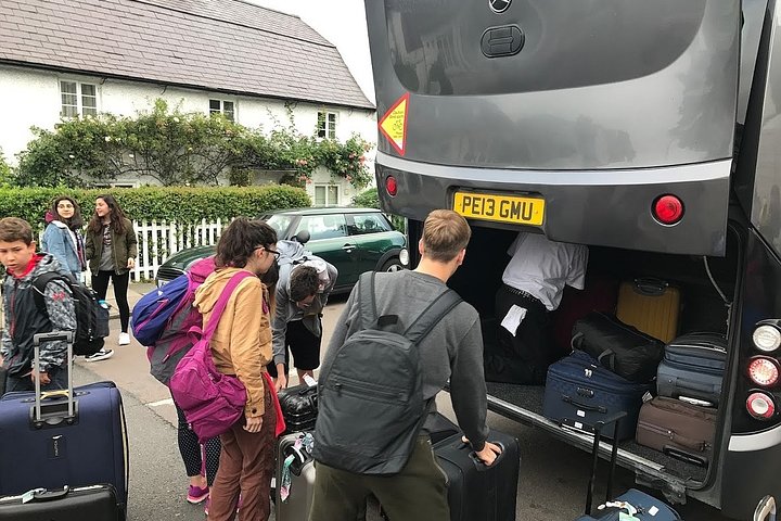 Private transfers between London Stansted Airport - Paddington Train Station