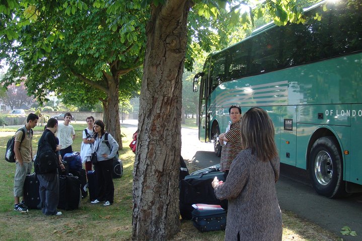 Private transfers between London Stansted Airport - Paddington Train Station